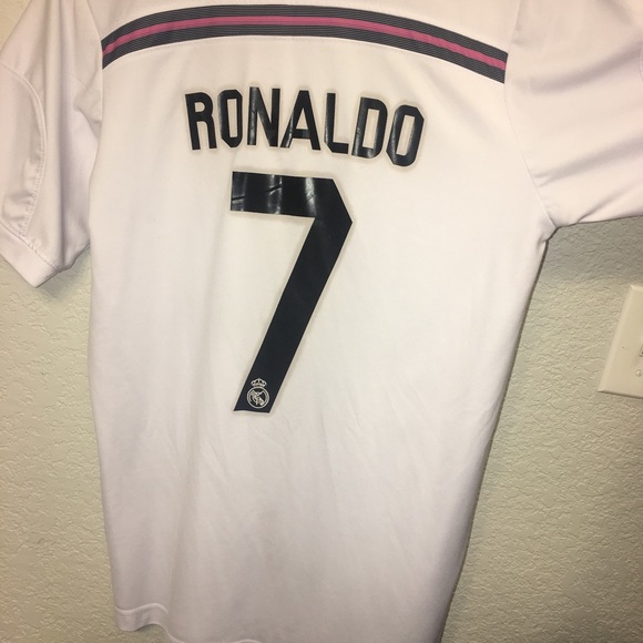 Real Madrid T shirt - Picture 2 of 2